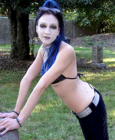 Looks goths Ext3